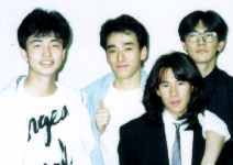 '89年6月。私は早稲田大学へも演奏に行ってました。