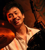 平井景アーティスト写真1